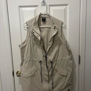 Torrid Happy Camper Utility Vest – Size 1